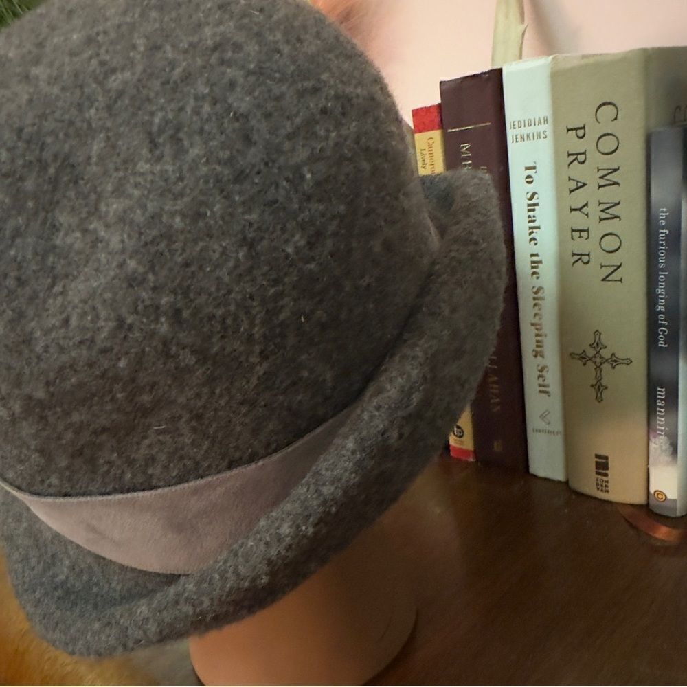 Shihreen grey wool fedora style vintage inspired hat ribbon trim - Picture 8 of 12